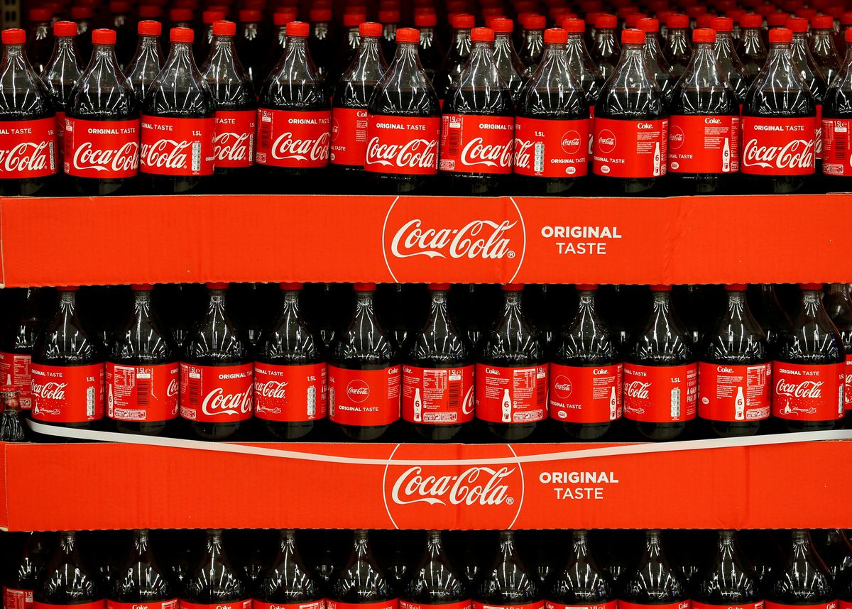 Phan-bo-san-pham-coca-cola